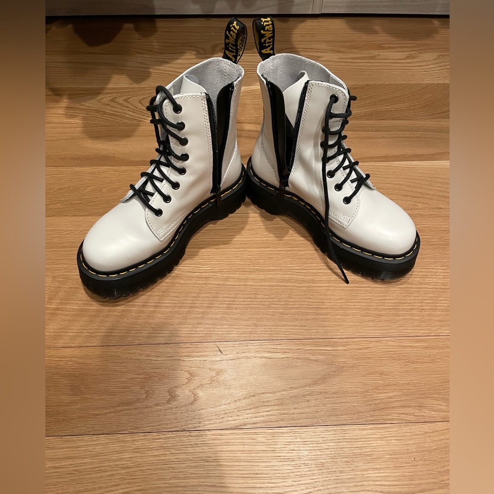 Jadon Boot Smooth Leather Platforms, NWB, Sz 7 - Picture 4 of 11